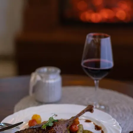 Kokapu Vadaszkastely Es & Отель