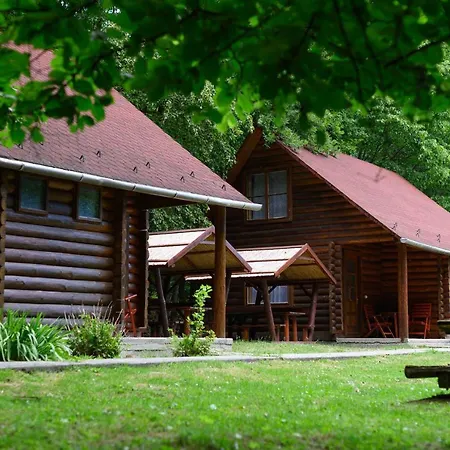 Kőkapu Vadászkastély és Hotel&apartments