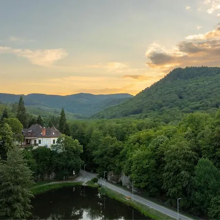 Отель Kokapu Vadaszkastely Es & Nagyhuta
