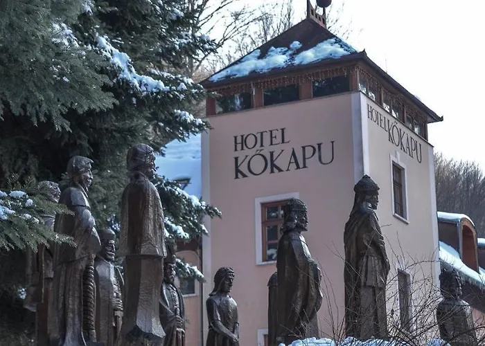Kokapu Vadaszkastely Es & Hotell 3*